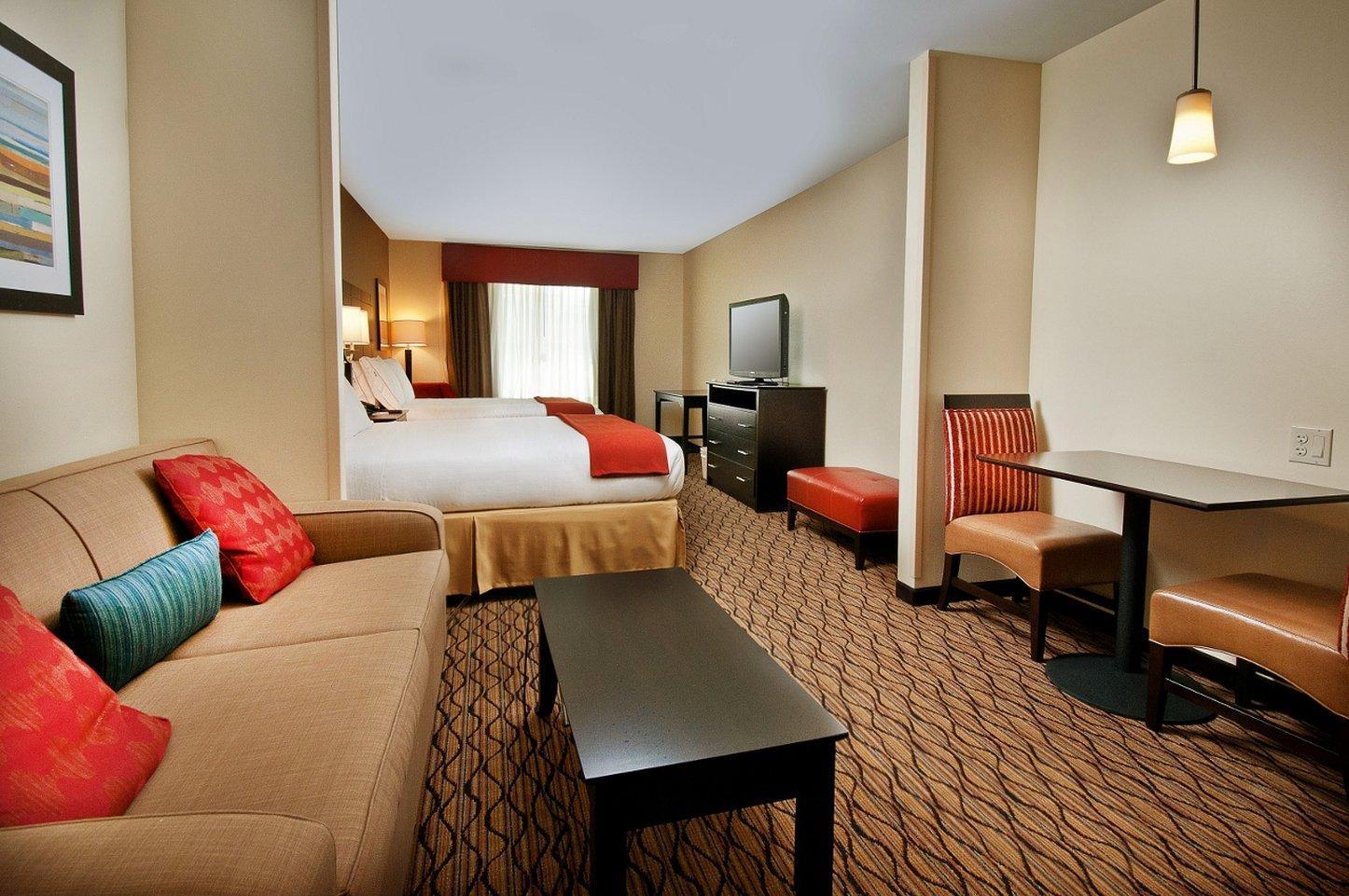 Holiday Inn Express Hotel And Suites Pearsall By Ihg Exterior photo